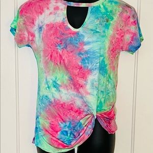 New Women’s Plus Size & Regular Size Top In Bright Tie Dye Print & Twist Front